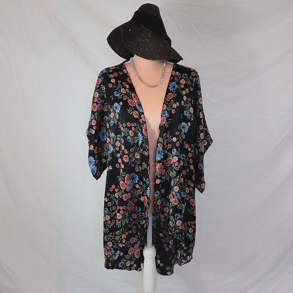 Love Cameron Tropical Print Open Front Satin Swim Cover Up Large NWOT